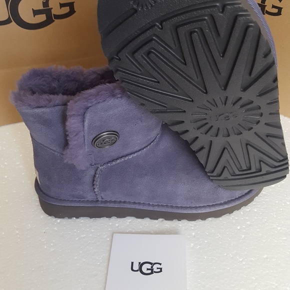 Authentic UGG mini bailey snaps - Picture 8 of 8